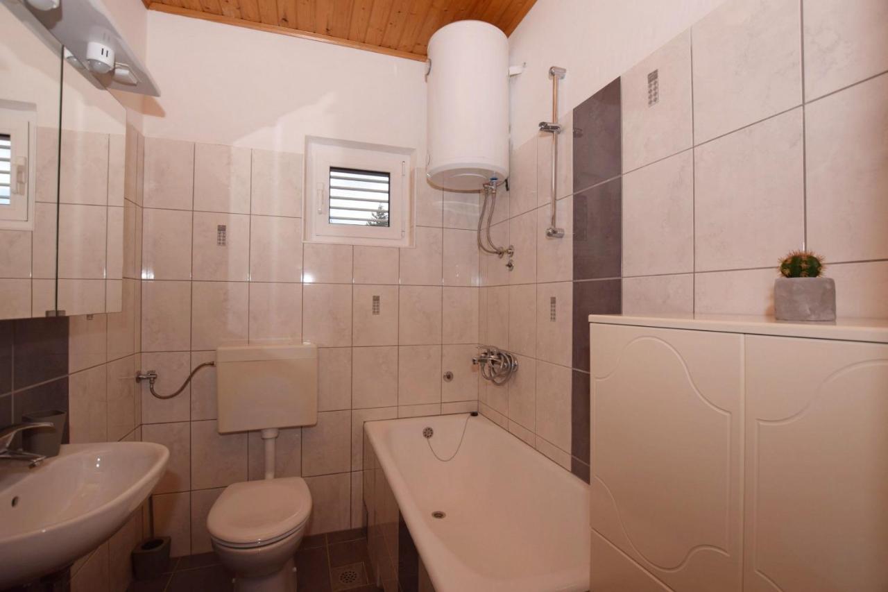 Apartments Andrija Pirovac Extérieur photo